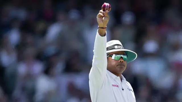 Cricket Umpire Kaise Bane