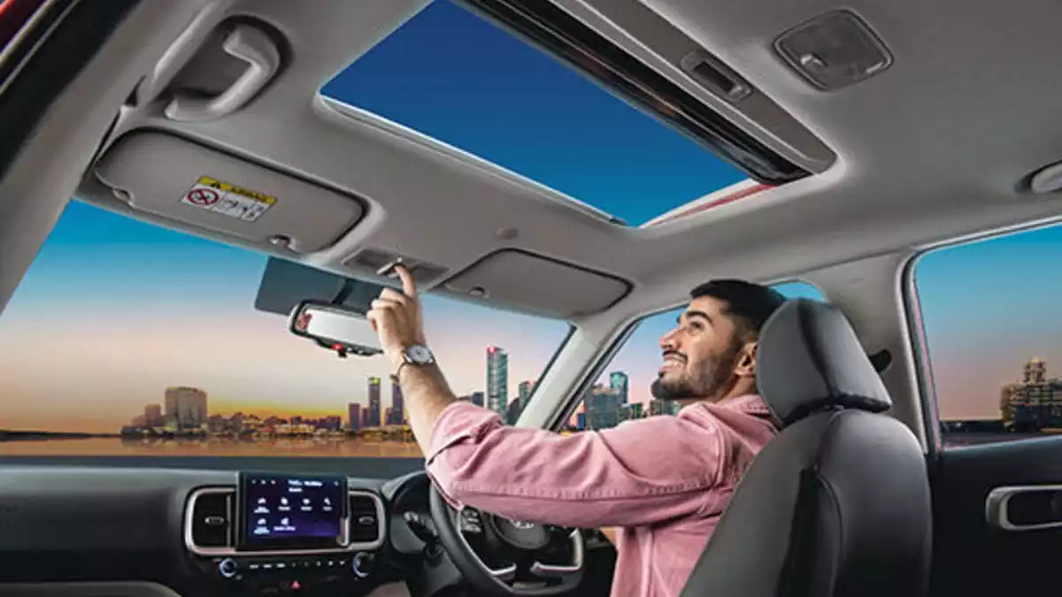 Top 5 Cheapest Sunroof Cars